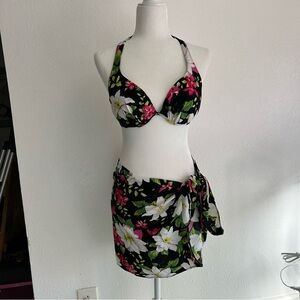 NWT Victoria’s Secret Floral Pushup Bikini With Tie Skirt 36C Large Summer Beach